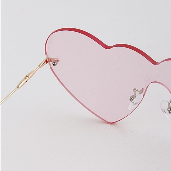 SOLD OUT ✌︎︎💚💛Hᴇᴀʀᴛ Yᴏᴜʀ Eʏᴇs Oᴜᴛ Sʜᴀᴅᴇs - Picture 7 of 8